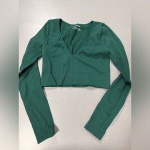 Garage Green Ribbed Long Sleeve Crop Top V Neck Stretch Size P/S (Petite Small)